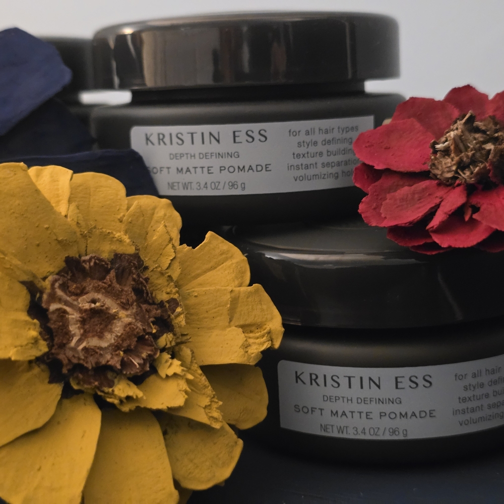 Kristin Ess Depth Defining Soft Matte Pomade - Picture 3 of 4